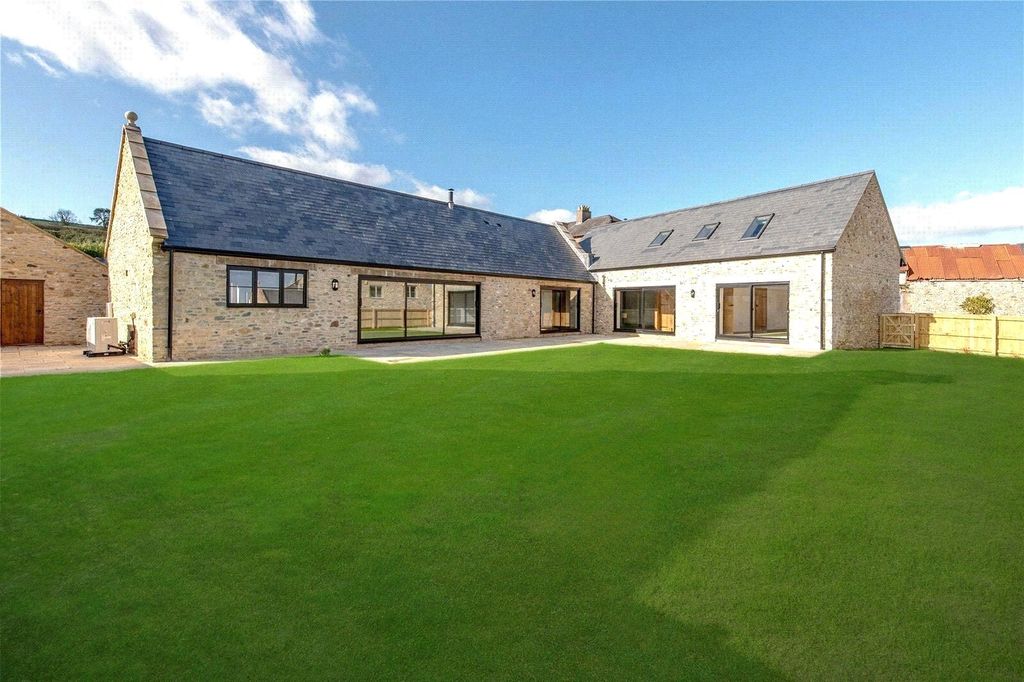 Property photo 1 of 17 Picture No. 21