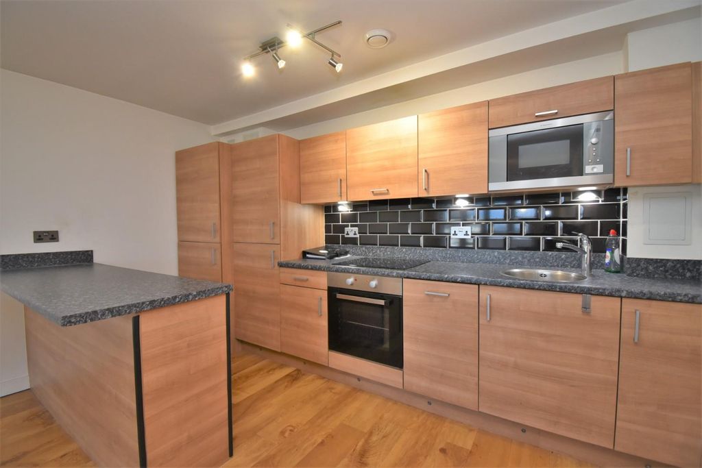 Property photo 3 of 13 Kitchen