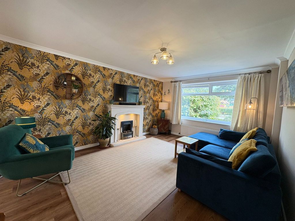 Property photo 2 of 44