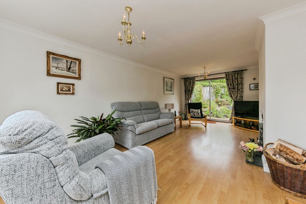Property photo 2 of 21 Pbox-Img.Jpg