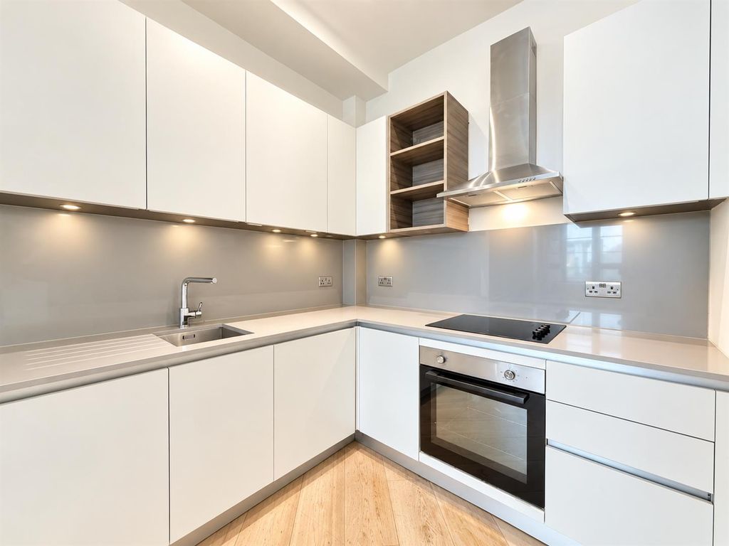 Property photo 1 of 9 Kitchen