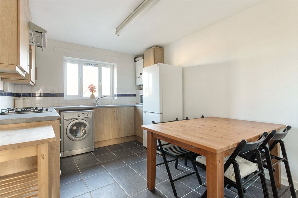 Property photo 2 of 12 Picture No. 36