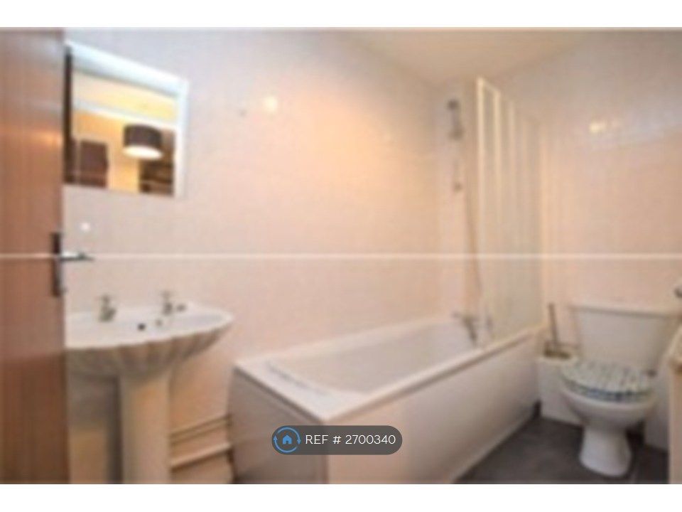 Property photo 3 of 3 Bathroom