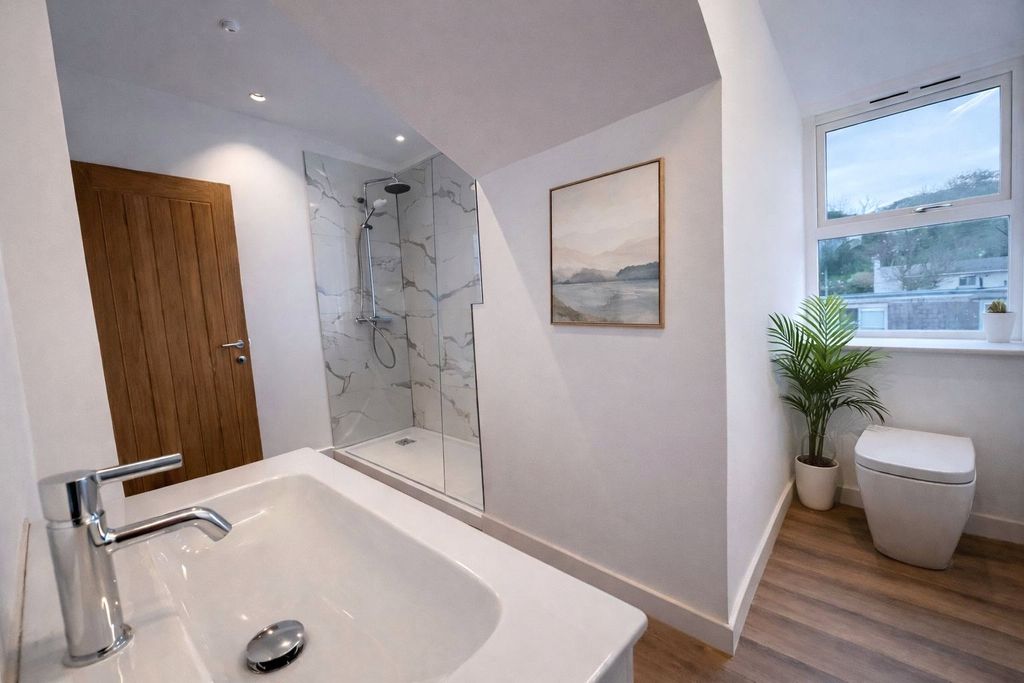 Property photo 2 of 4 2 - Picture No. 19