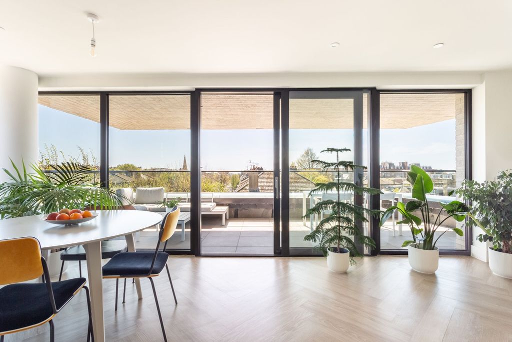 Property photo 1 of 29