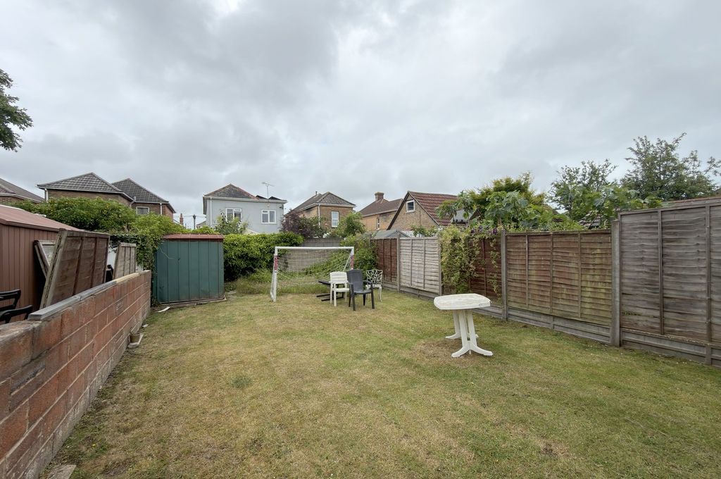 Property photo 3 of 4