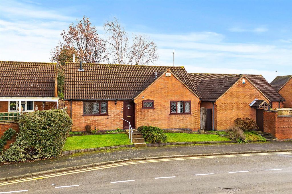 Property photo 3 of 17 Front