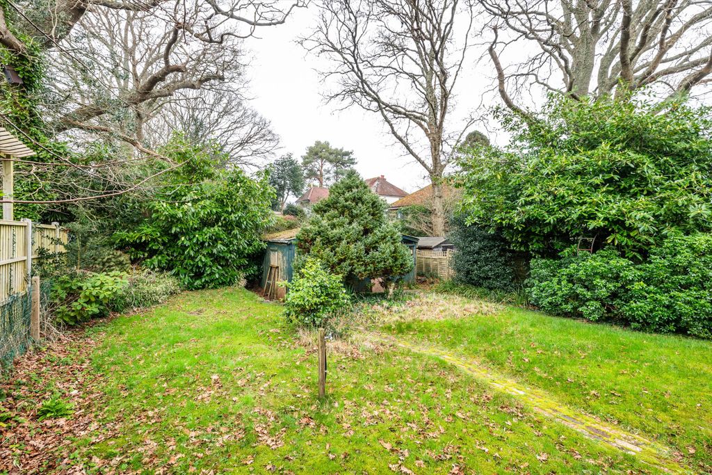 Property photo 2 of 17 Image