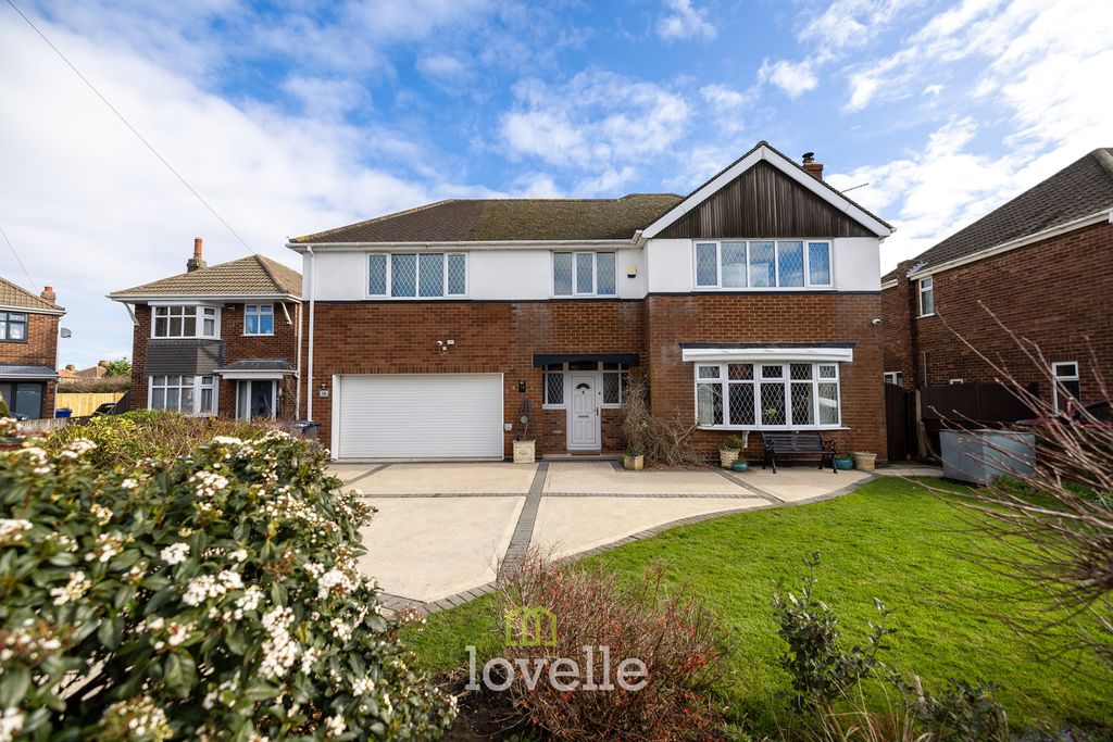 Property photo 3 of 40