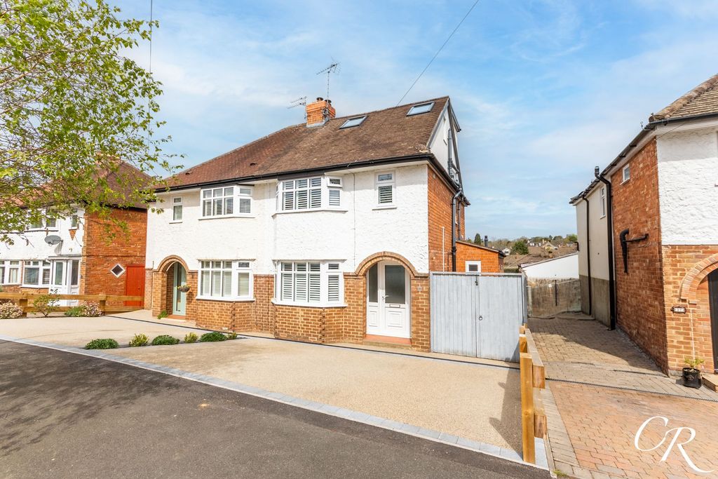 Property photo 1 of 27