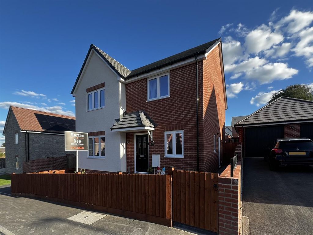 Property photo 1 of 11 Front