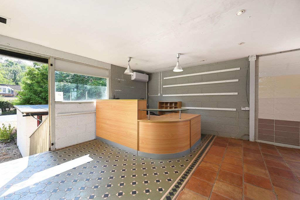 Property photo 3 of 13 Utility Room