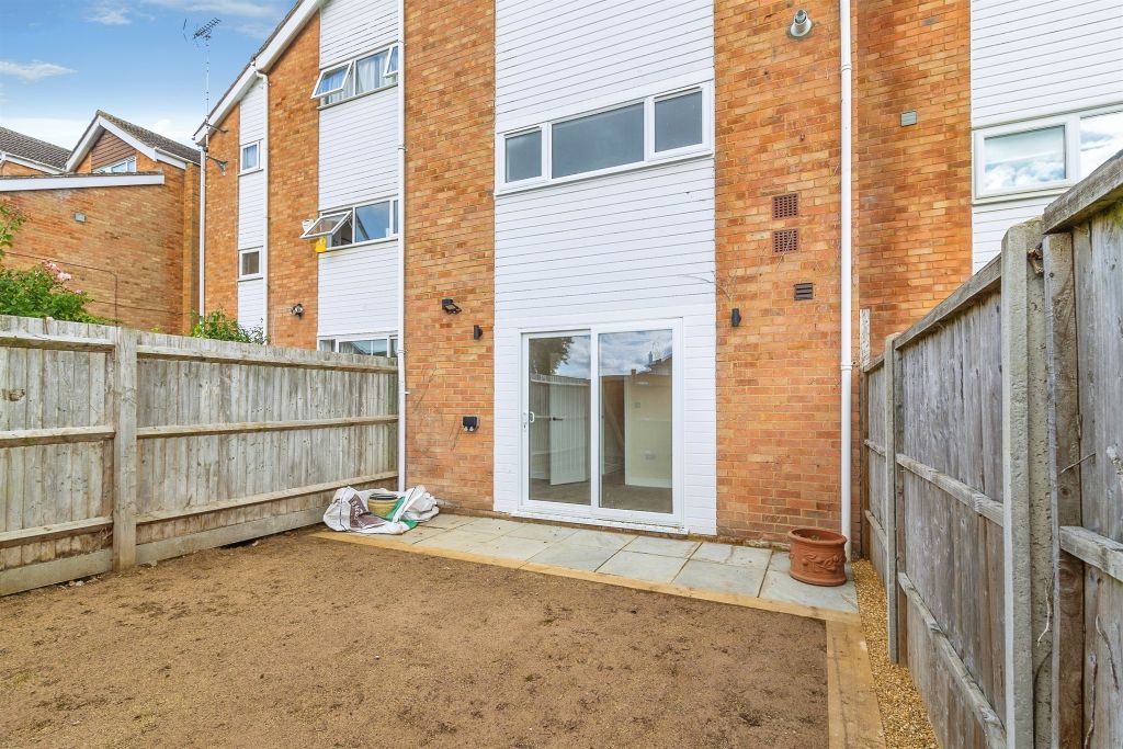 Property photo 3 of 19