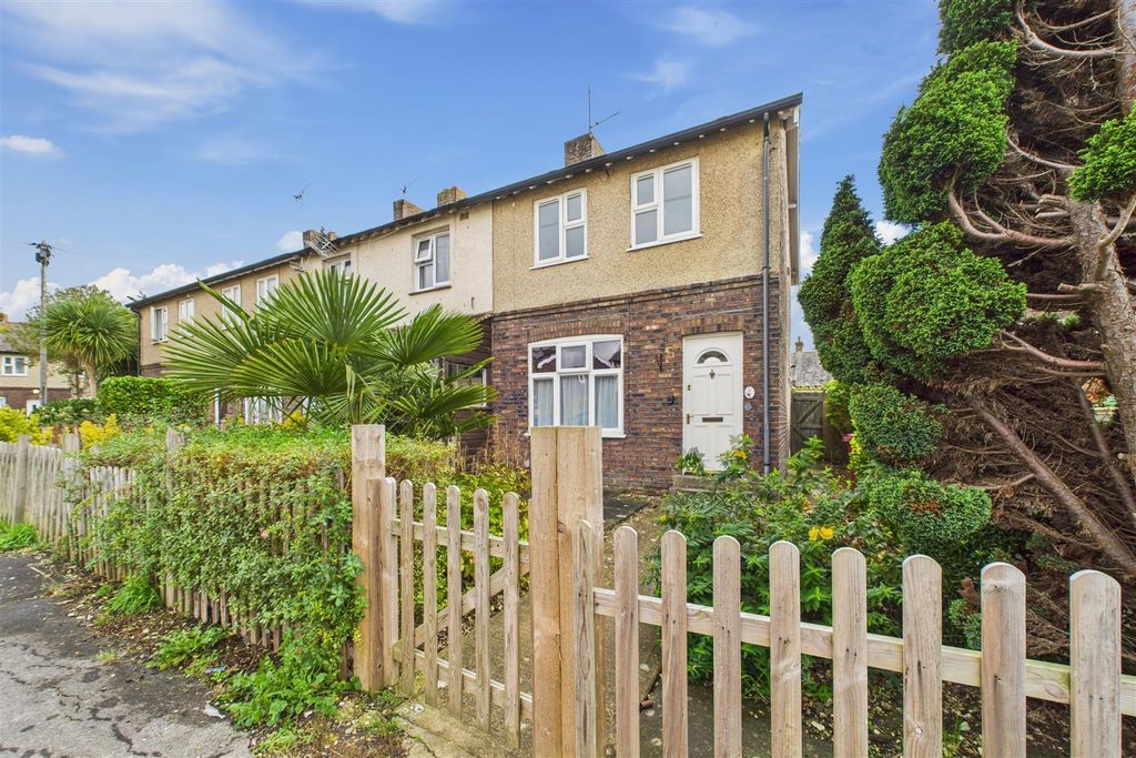 Property photo 1 of 15 Cam01894G0-Pr0244-Still024.Jpg