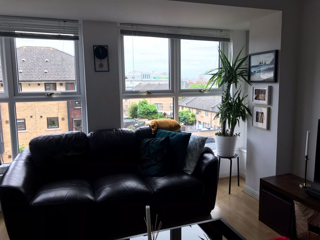 Property photo 3 of 11