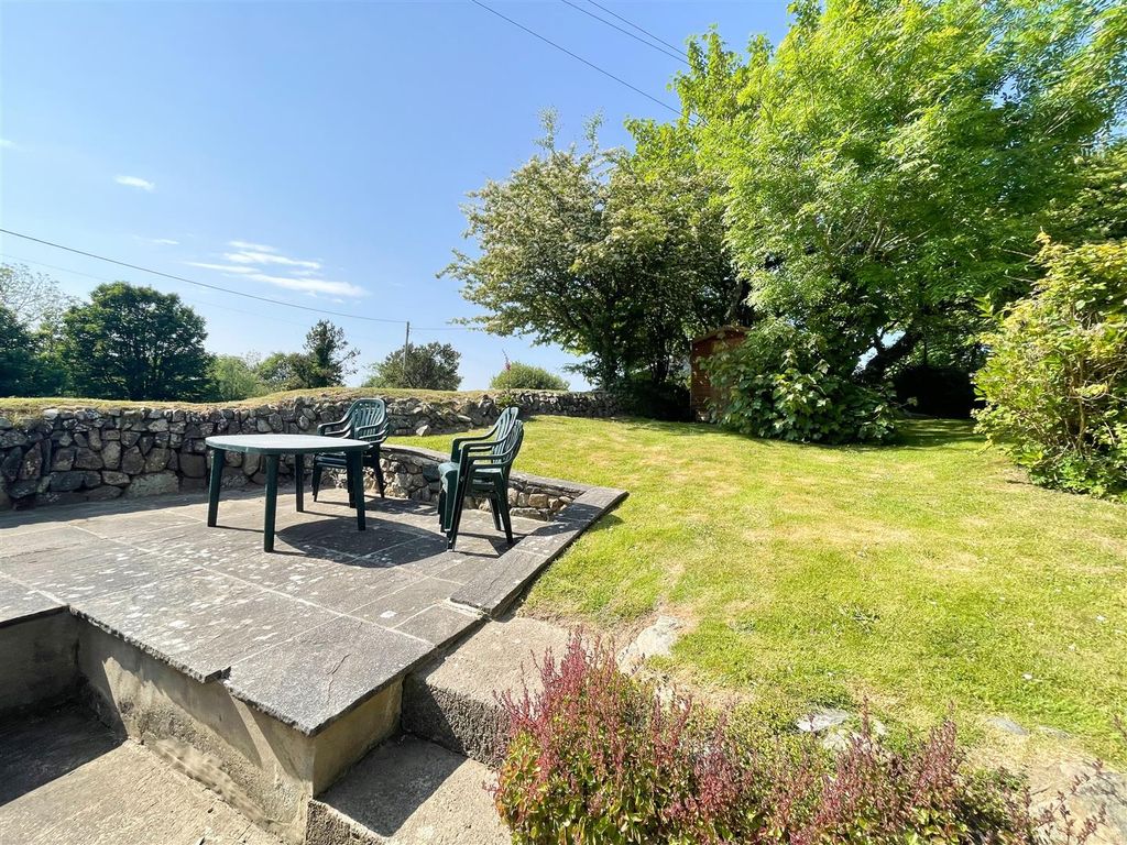 Property photo 2 of 22 Rear Garden