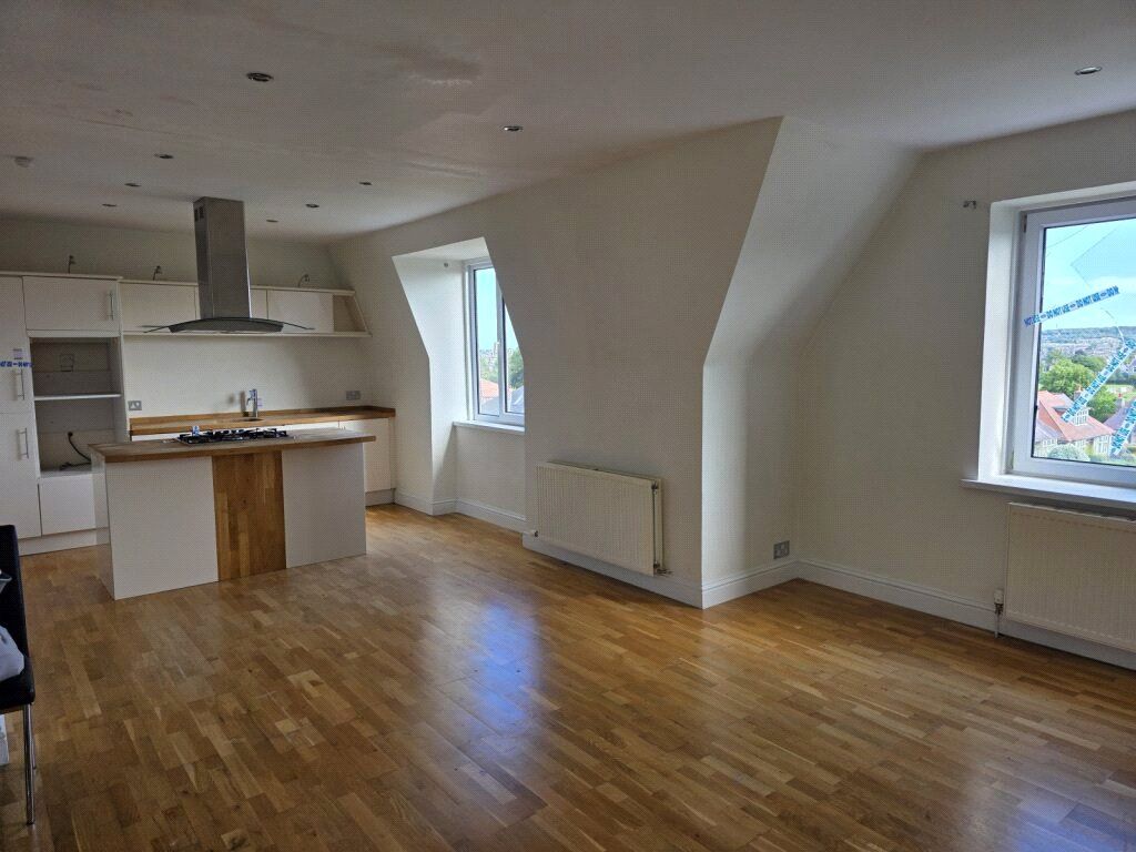 Property photo 2 of 15 Picture No. 23