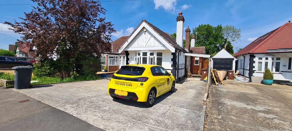Property photo 1 of 14 Four Bedroom Bungalow