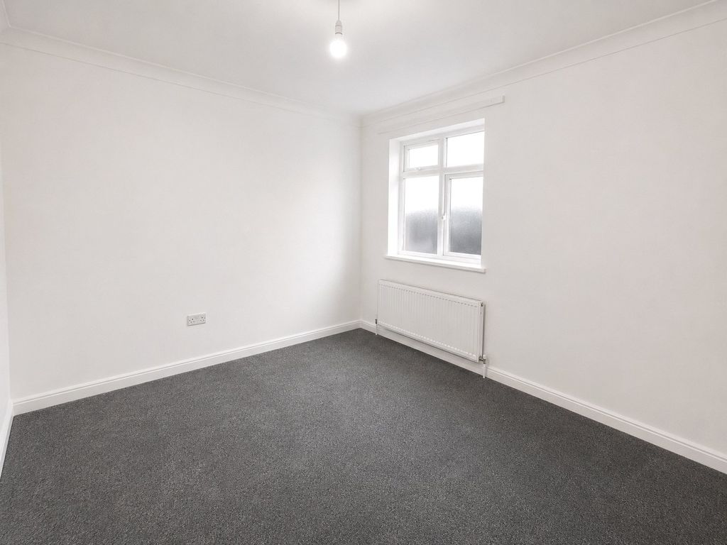 Additional image 7 of 3 bed flat for saleBulstrode Road, Hounslow, Greater London TW3