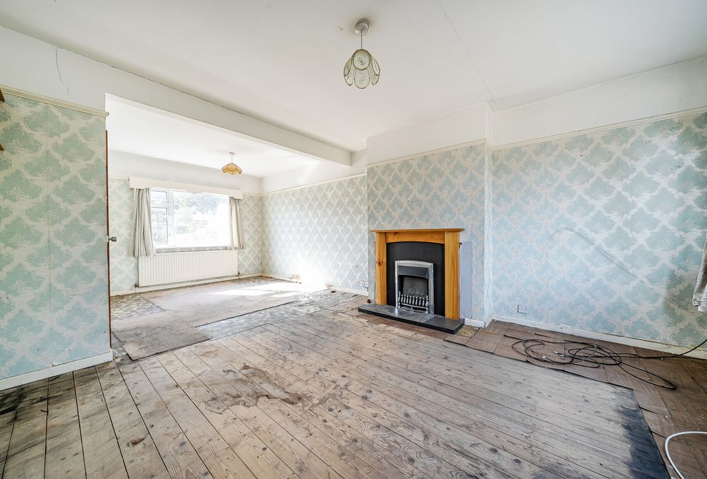 Property photo 2 of 14 1344719-14-68Ade5...