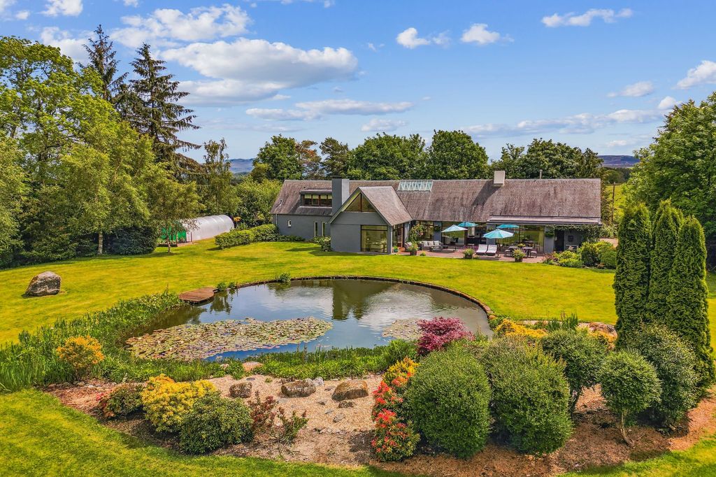 Property photo 1 of 56