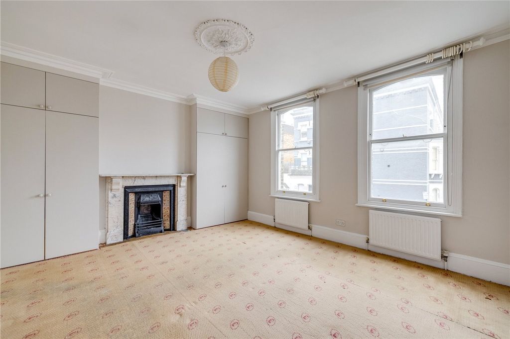 Property photo 2 of 13 Picture No. 18