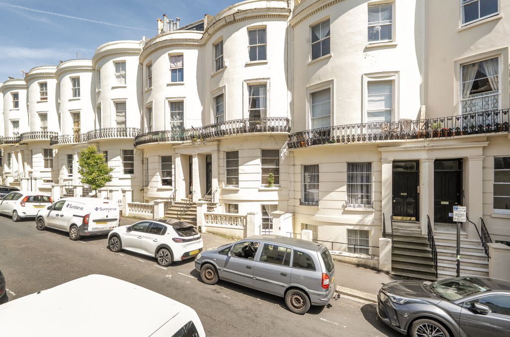 Property photo 1 of 17 1465693-1-6A105B2...