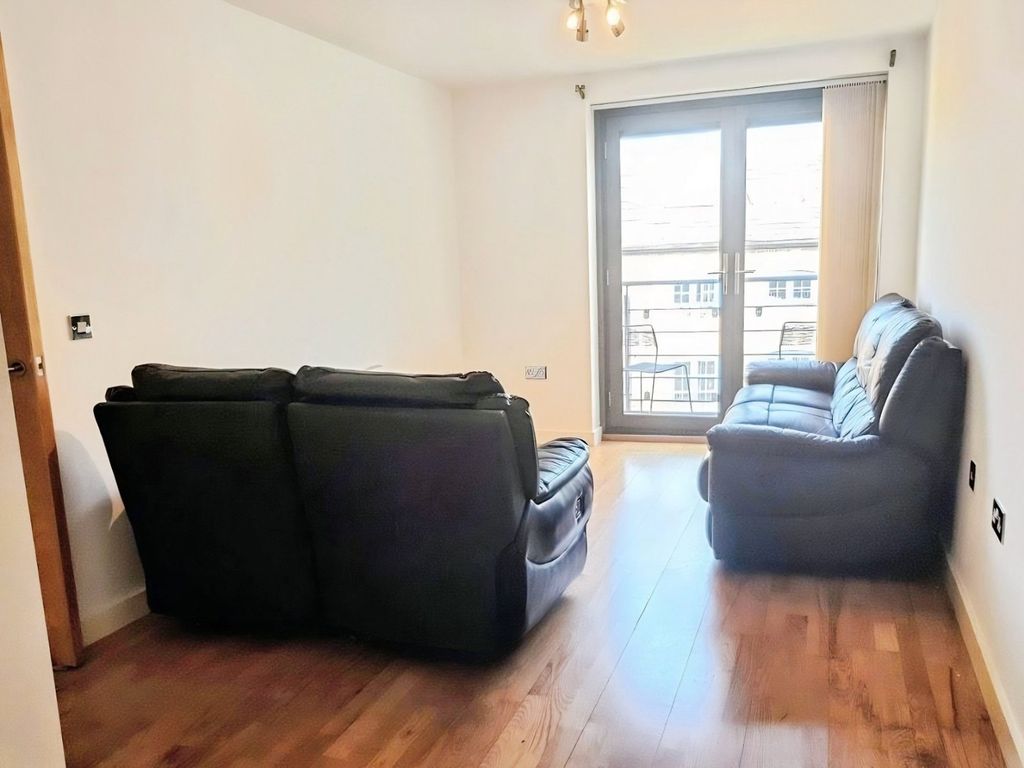 Property photo 3 of 7 Picture No. 08