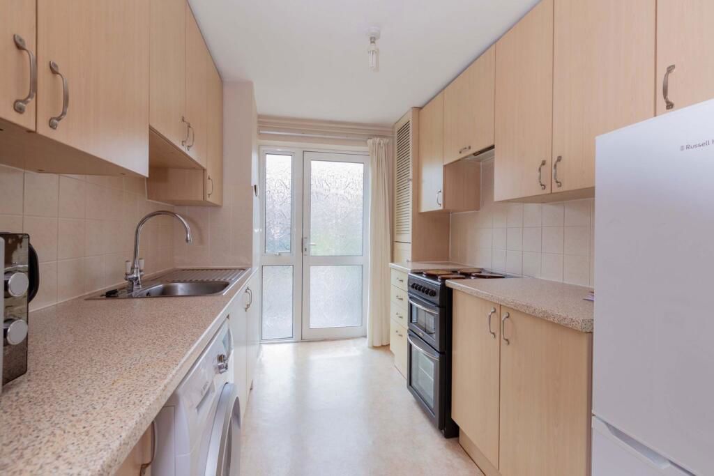 Property photo 3 of 13