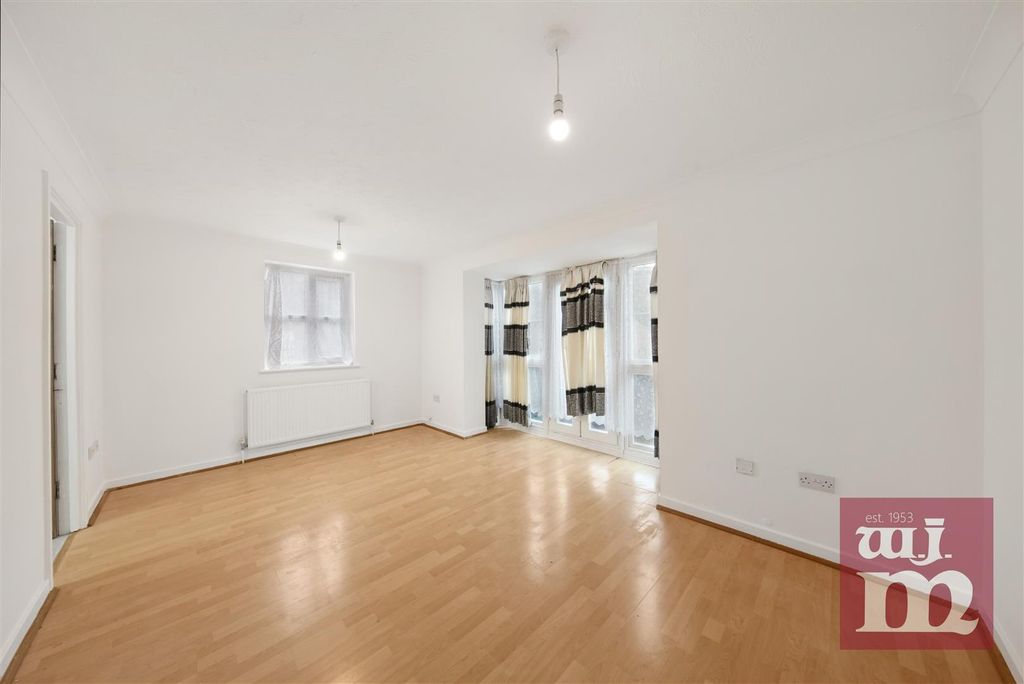 Property photo 2 of 10 Reception Room