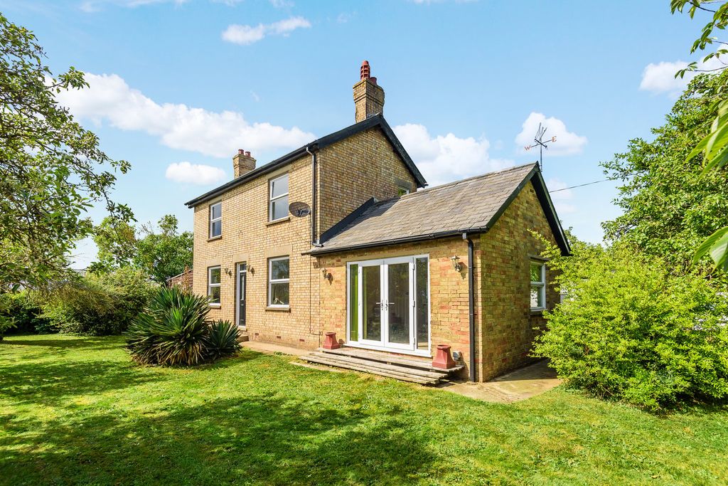 Property photo 2 of 46