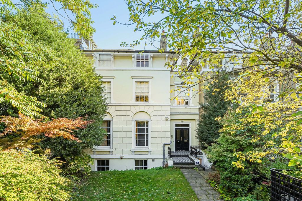 Property photo 1 of 20 External