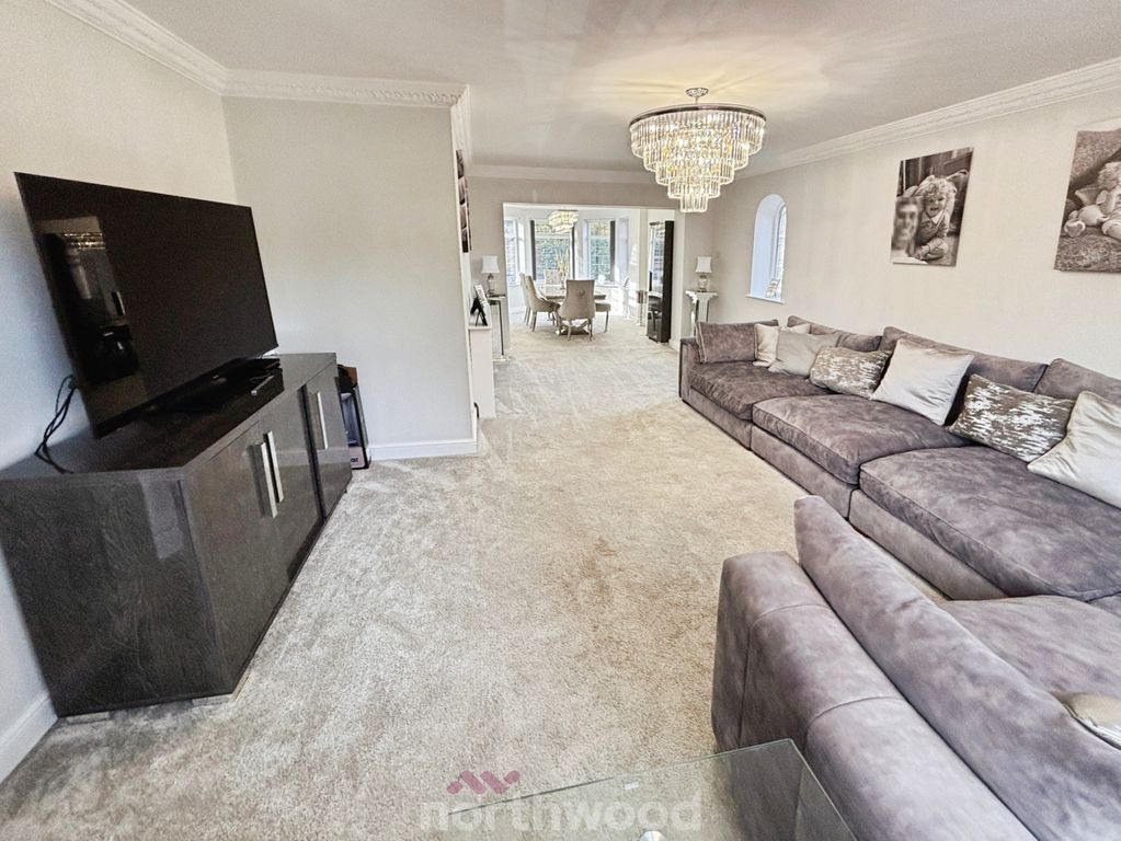 Property photo 3 of 46