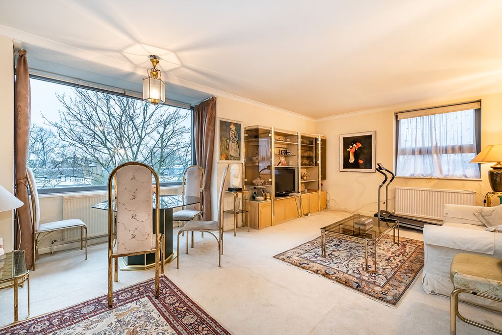 Property photo 1 of 11 3