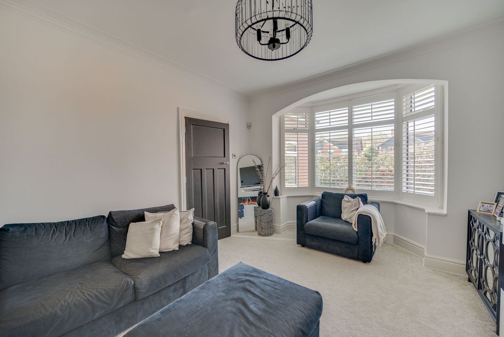 Property photo 3 of 28