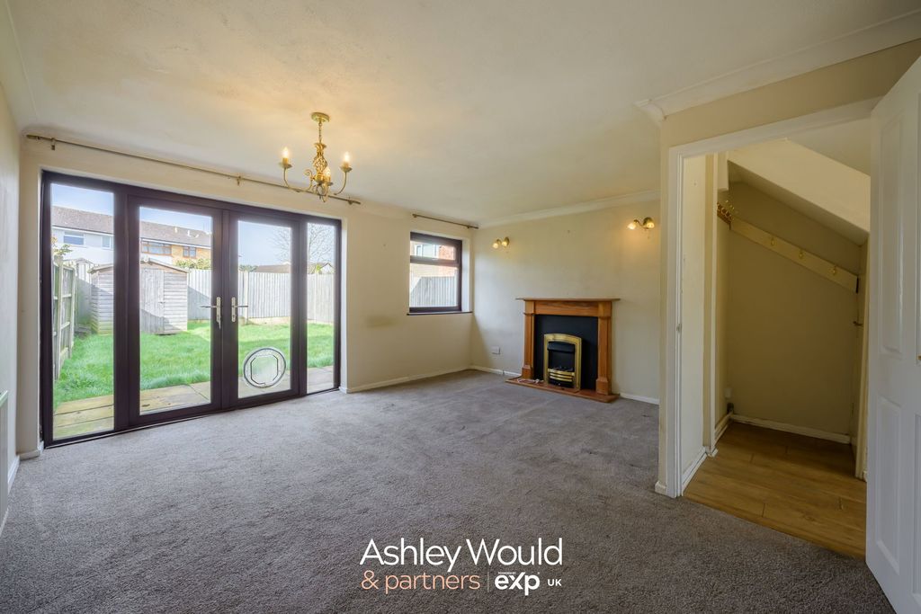 Property photo 2 of 16