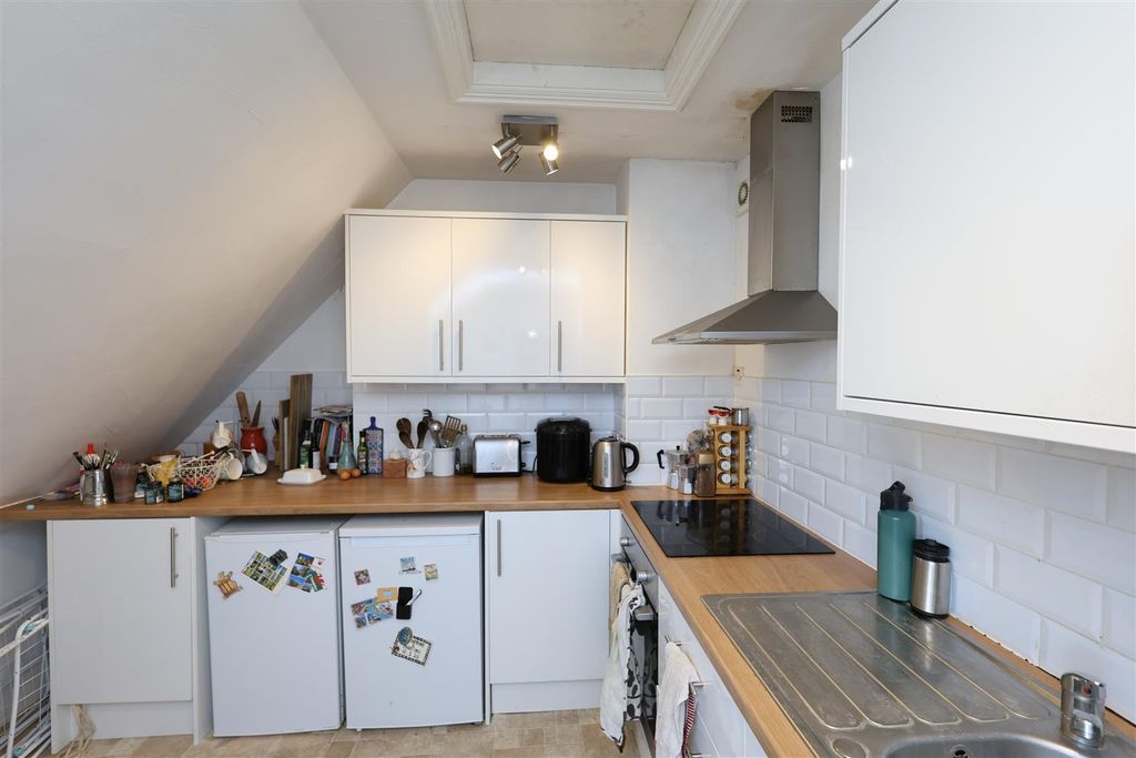 Property photo 3 of 13 Kitchen