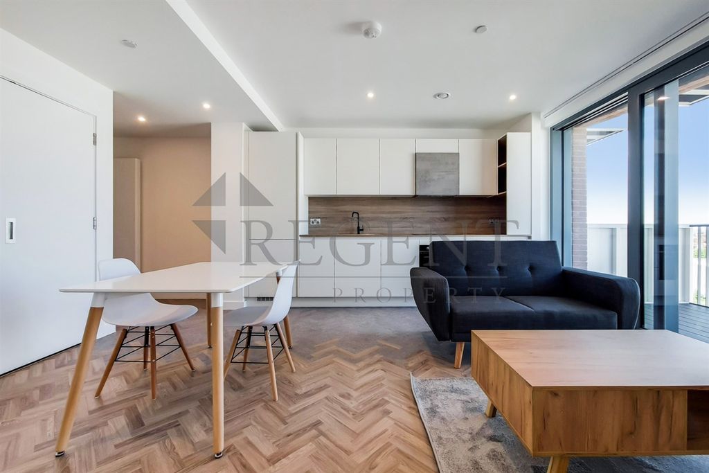 Property photo 1 of 11 Open Plan