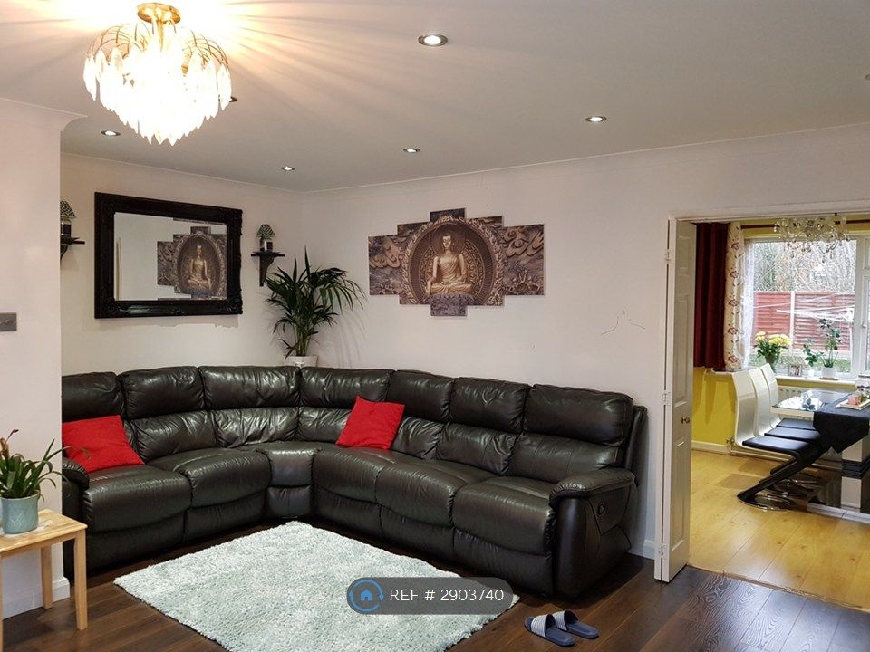 Property photo 3 of 18