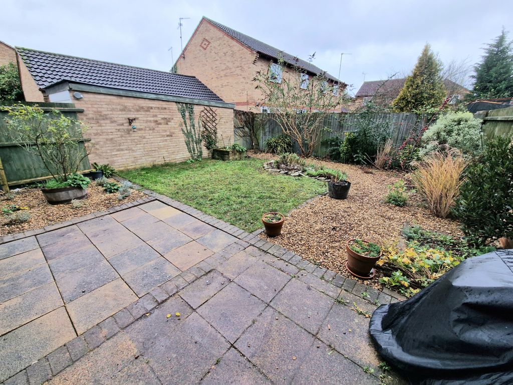 Property photo 3 of 9 Garden