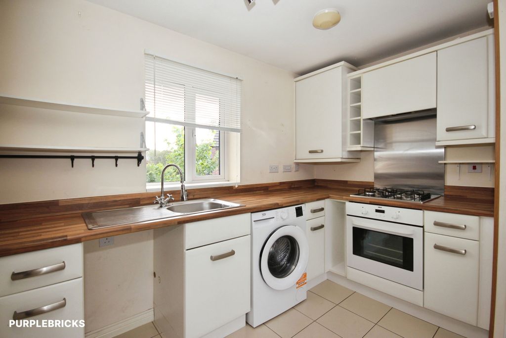 Property photo 2 of 13