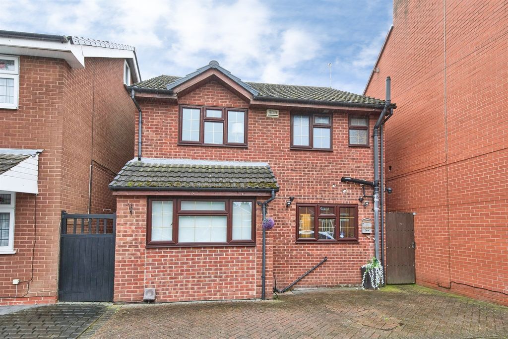 Property photo 1 of 20