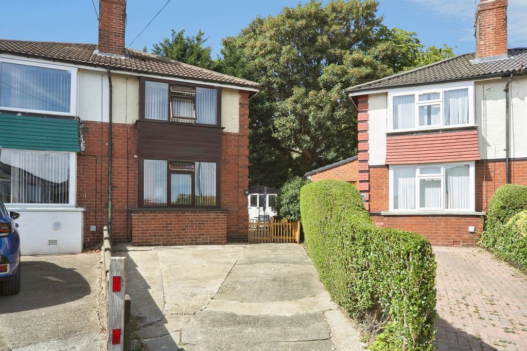 Property photo 1 of 18