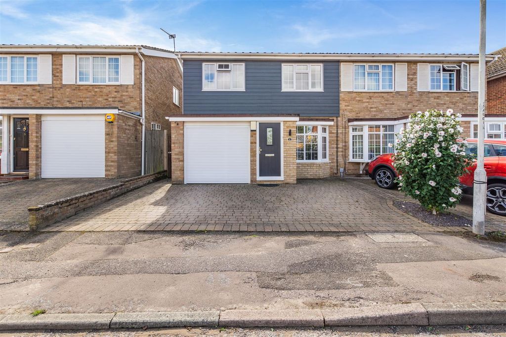 Property photo 1 of 20 8661996-Exterior04.Jpg