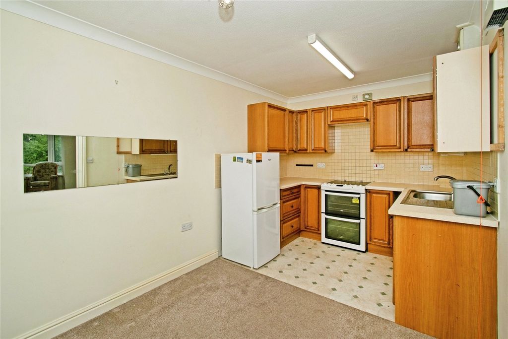 Property photo 2 of 12 Kitchen