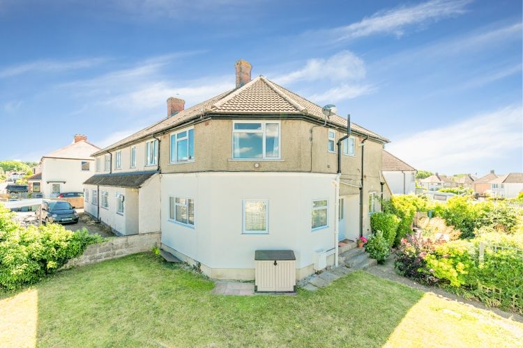 Property photo 1 of 7 197569