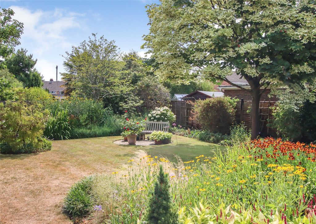Property photo 2 of 14 Picture No. 05