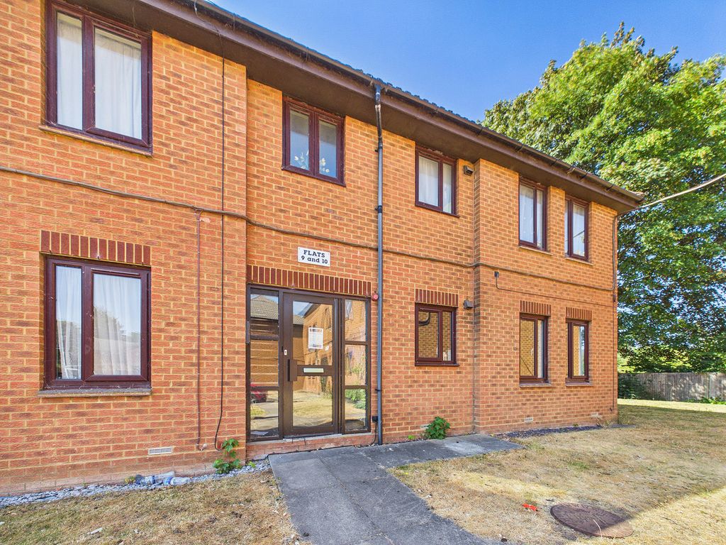 Property photo 1 of 8