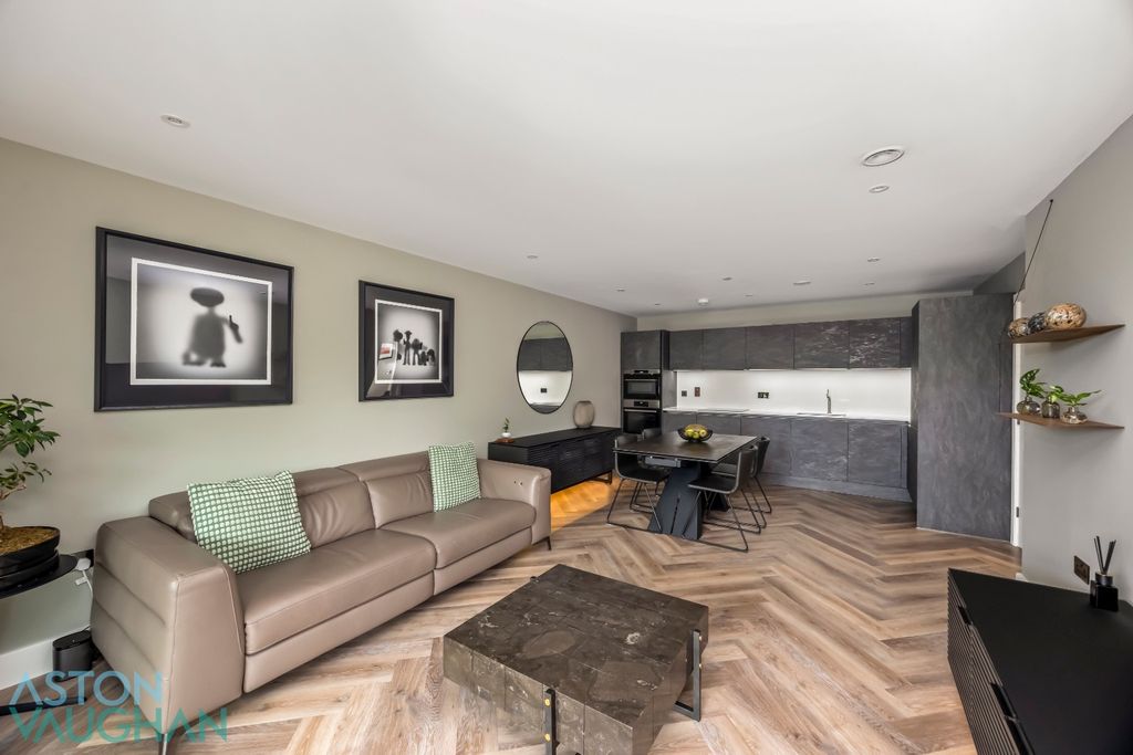 Property photo 3 of 39 5070054