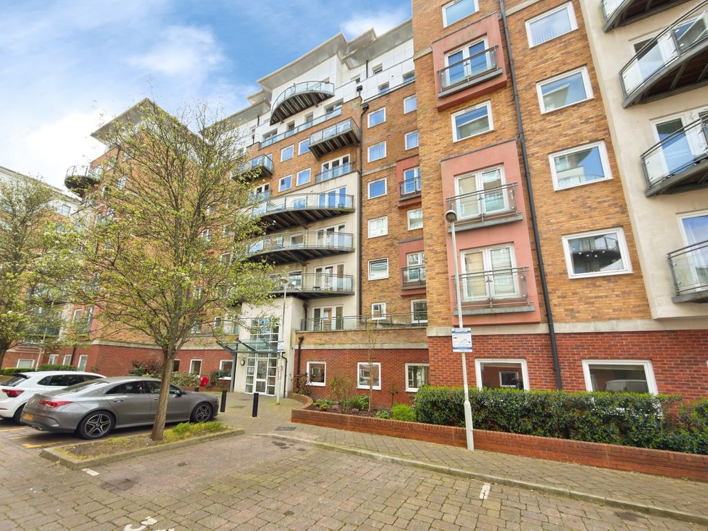 Property photo 1 of 8